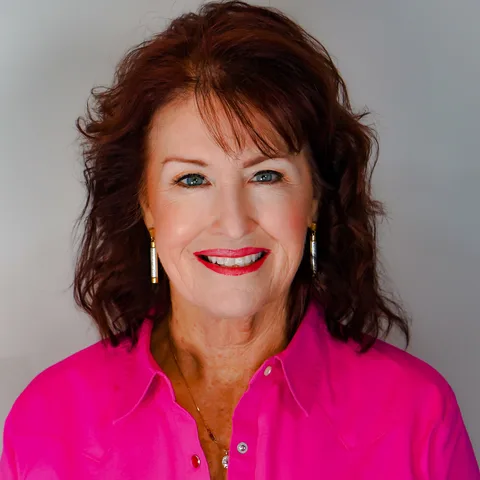 Photo of Maureen Whelihan
