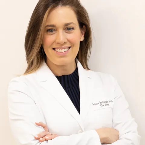 Photo of Alicia Robbins