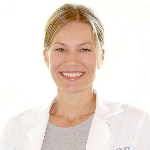 Photo of Sarah Zuercher