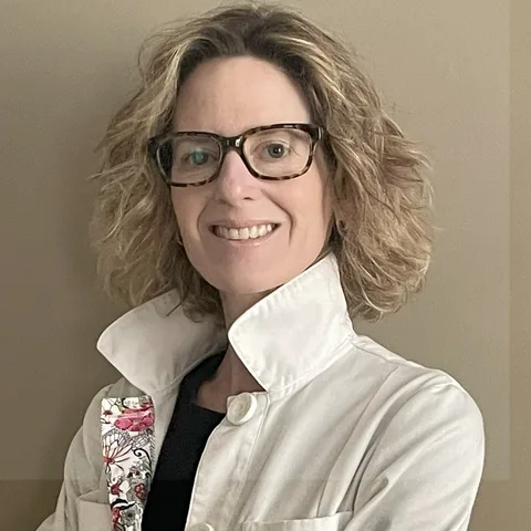 Photo of Lauren George