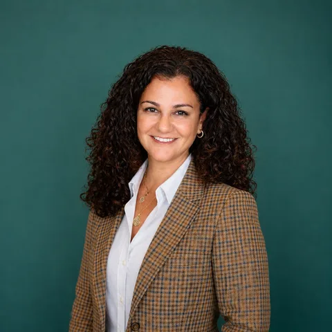 Photo of Carol DerSarkissian