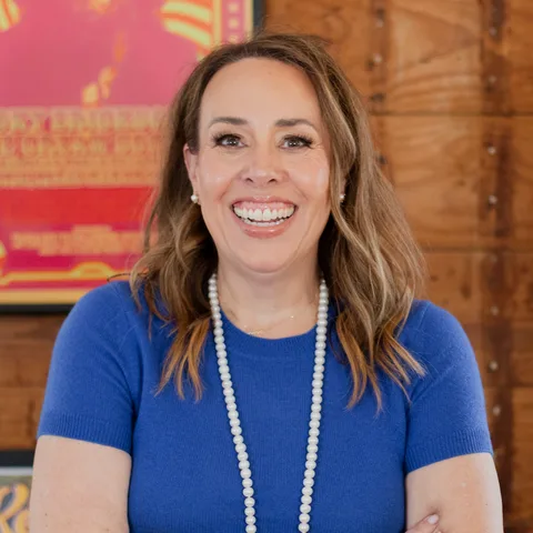 Photo of Heather Bartos
