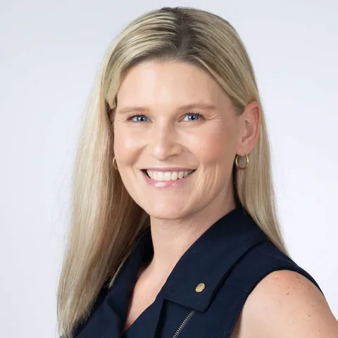 Photo of Jennifer Battaglia