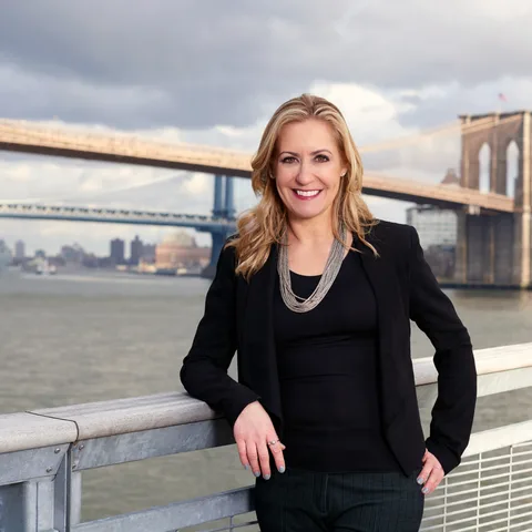 Photo of Amy Stein