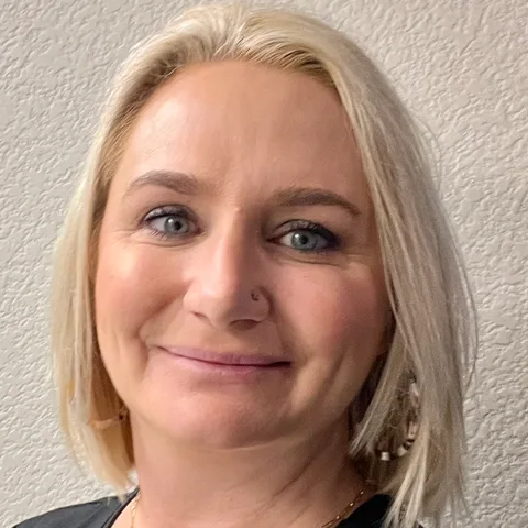Photo of Jennifer Layton
