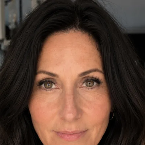 Photo of Angela Hager
