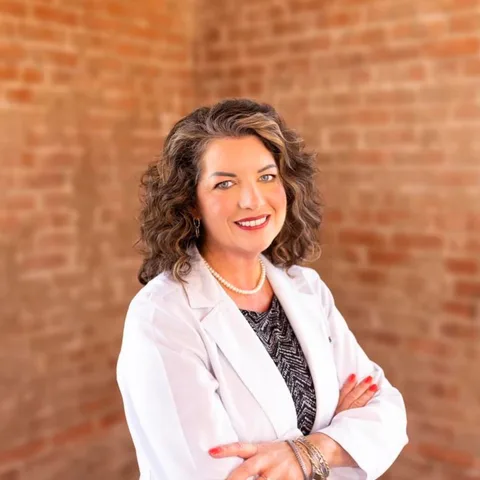 Photo of Natalie E. Bachynsky