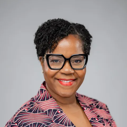 Photo of Lesley Williams