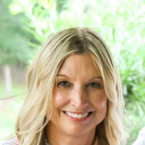 Photo of Karin S. Dimon